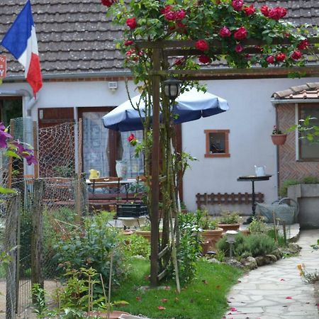 Maison D'Autrefois Mareau-aux-Prés Exterior foto