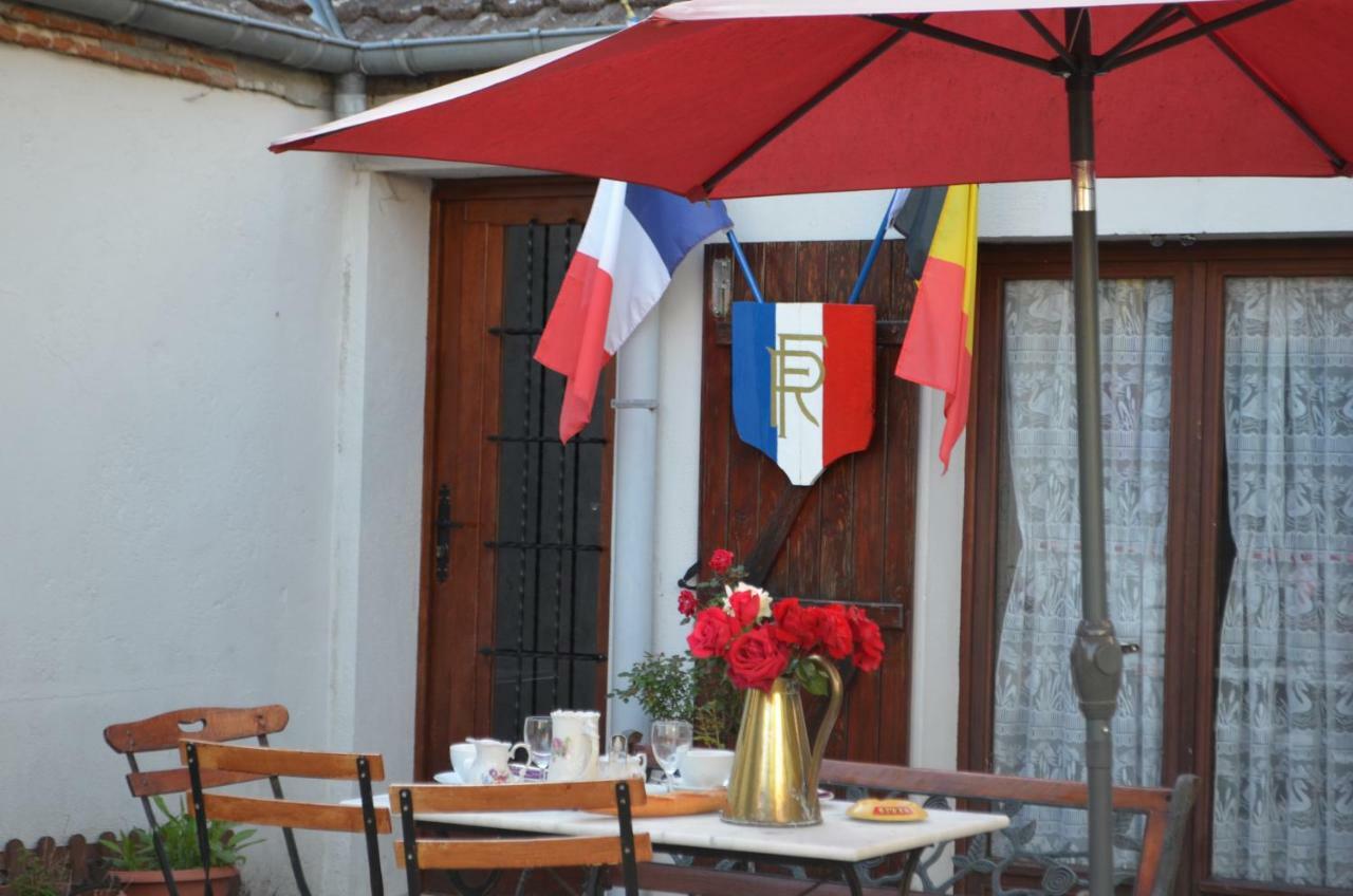 Maison D'Autrefois Mareau-aux-Prés Exterior foto